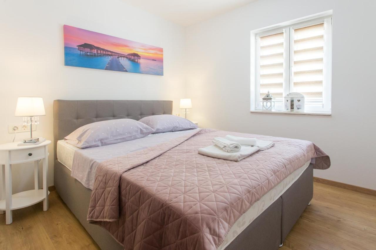 Villa Ivano With Sea&Mountain View Kaštel Stari 外观 照片