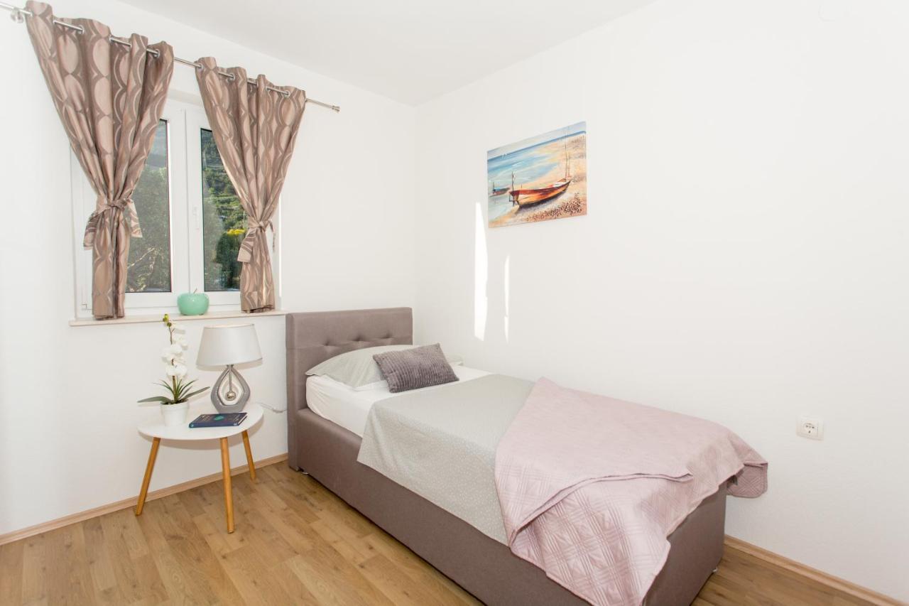 Villa Ivano With Sea&Mountain View Kaštel Stari 外观 照片